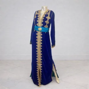 Caftan bleu en velours