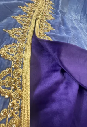 Caftan bleu clair en velours