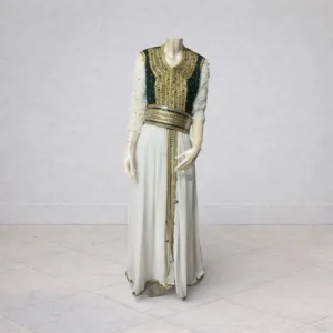 Robe – Manches trois-quarts