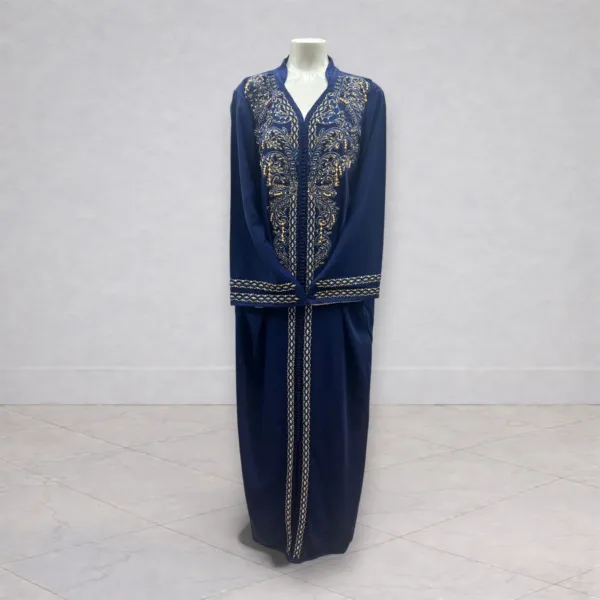 Caftan bleu avec ornements doré