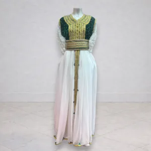 Robe blanche et verte
