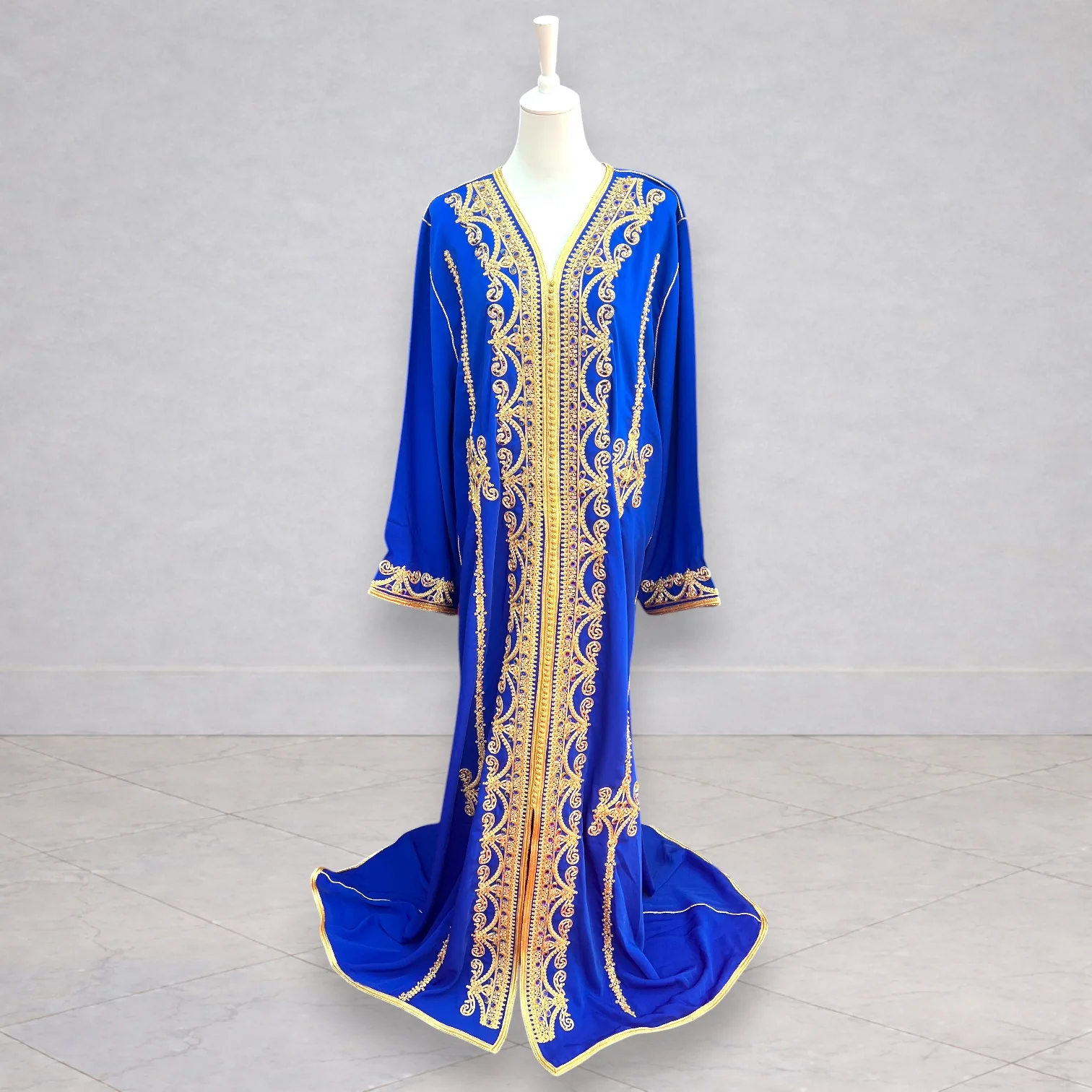 caftan-bleu-doré-gande-taille-67cm