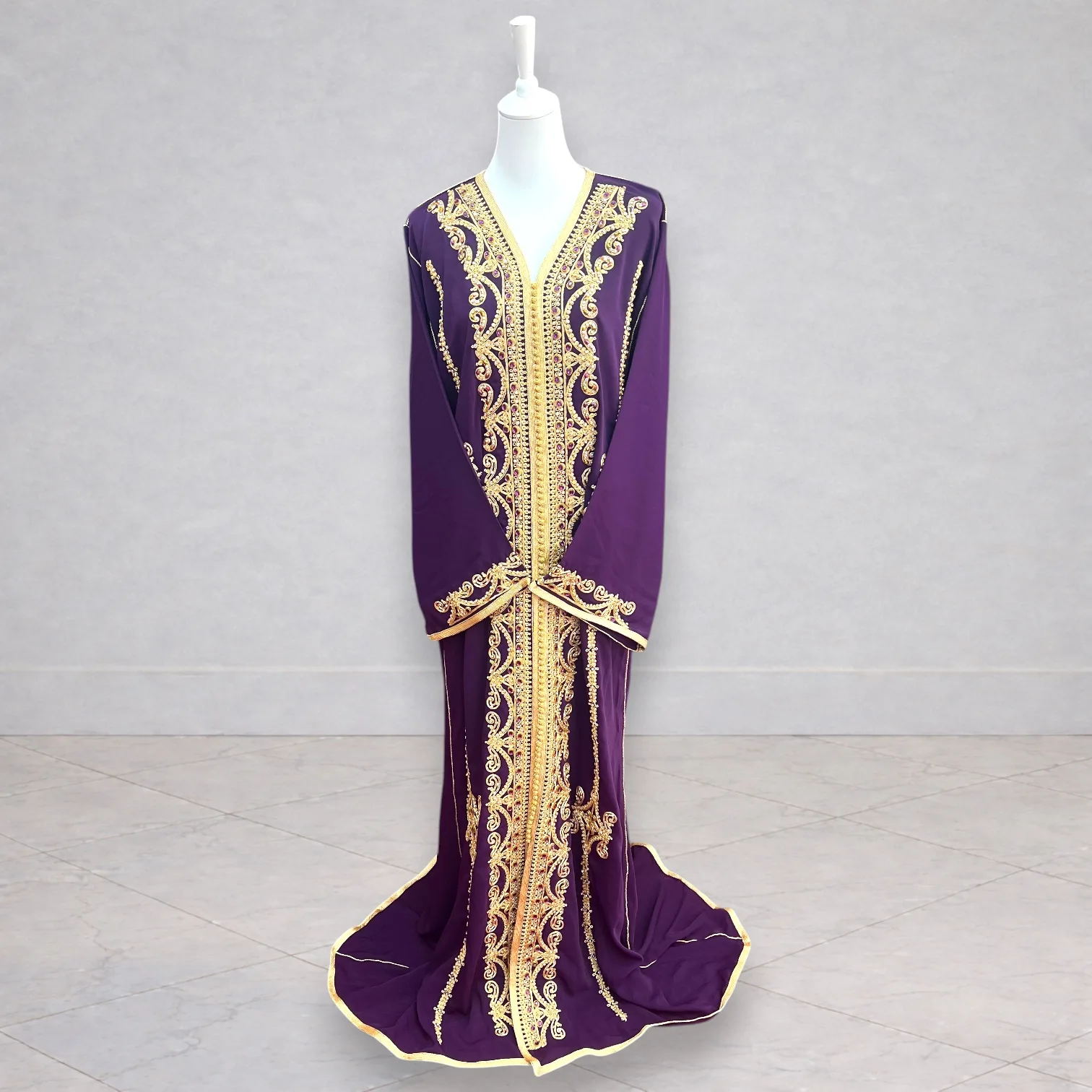 caftan-violet-doré-grande-taille-67cm